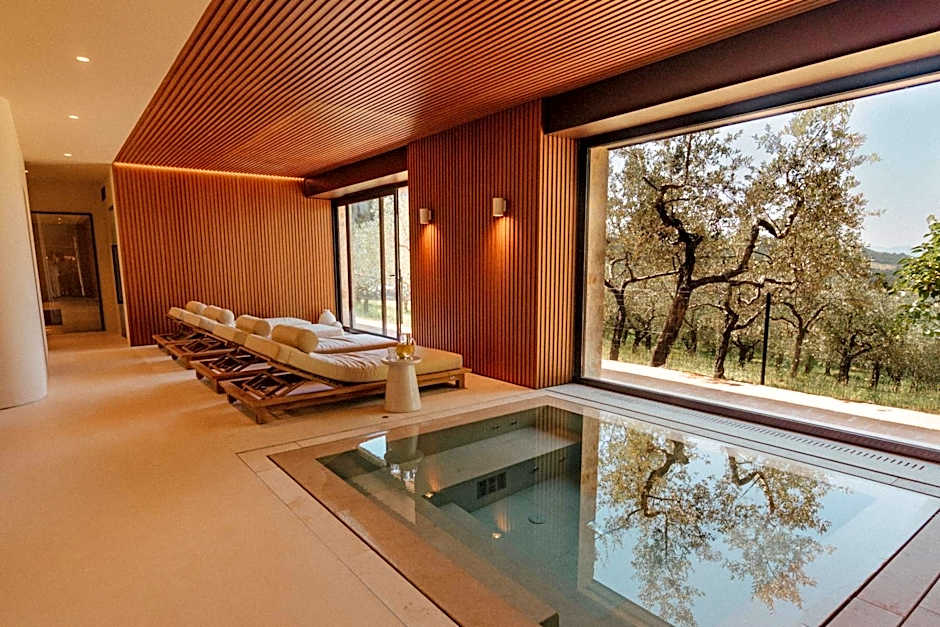 Aethos Hotel Saragano
