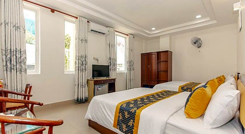 Hoa De Nhat - San Bay Tan Son Nhat 