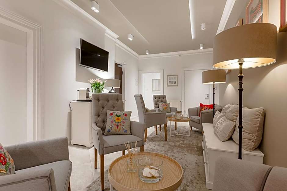 AVANTI Home
