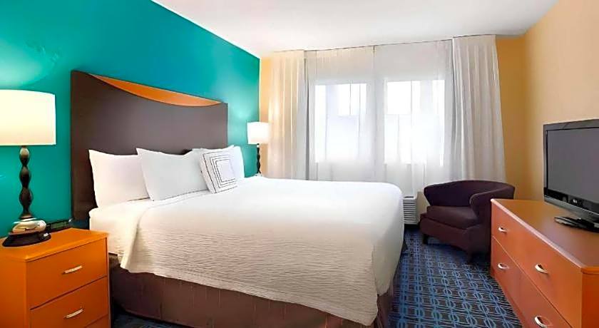 Dubuque Inn and Suites