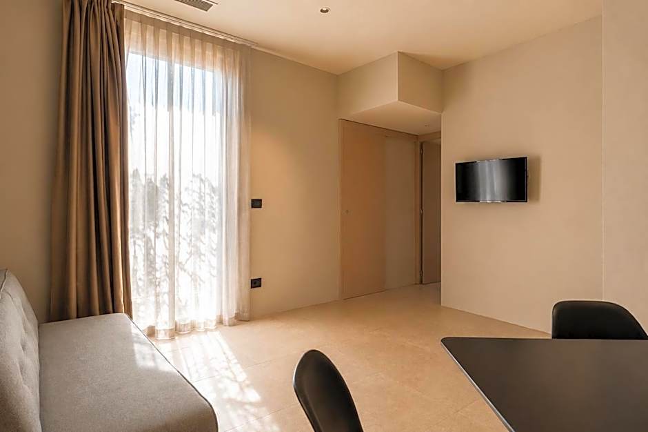 Amare Suite & Apartments