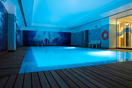 VIP Executive Azores Hotel