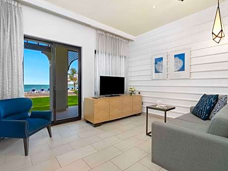 One Bedroom Premium Suite with Beach Access