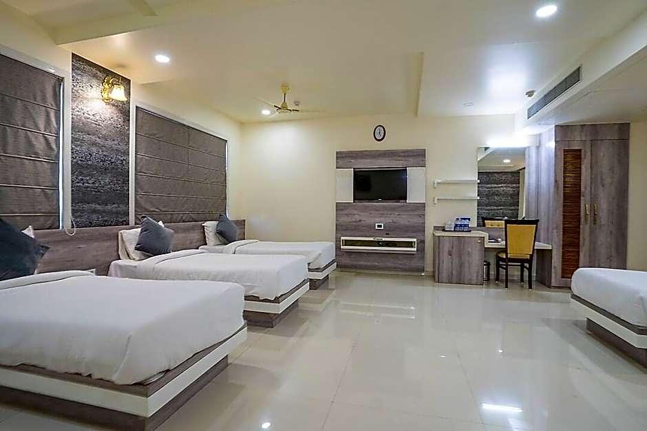 Hotel Wisteria blue