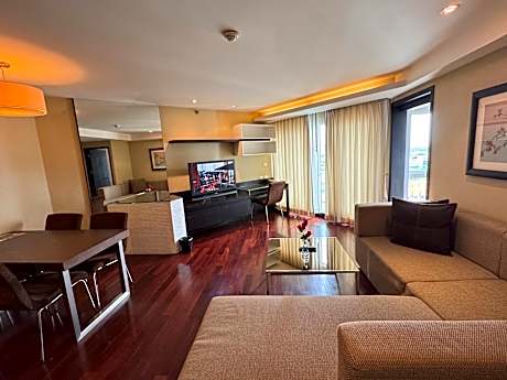 Family 2 Bedroom (4 persons)