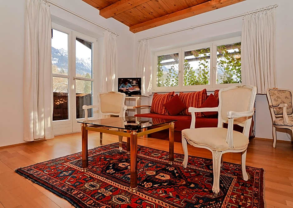 Stoll's Hotel Alpina