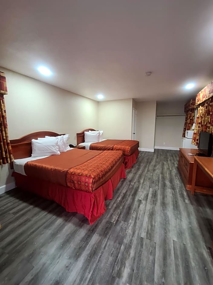 Majestic Inn & Suites