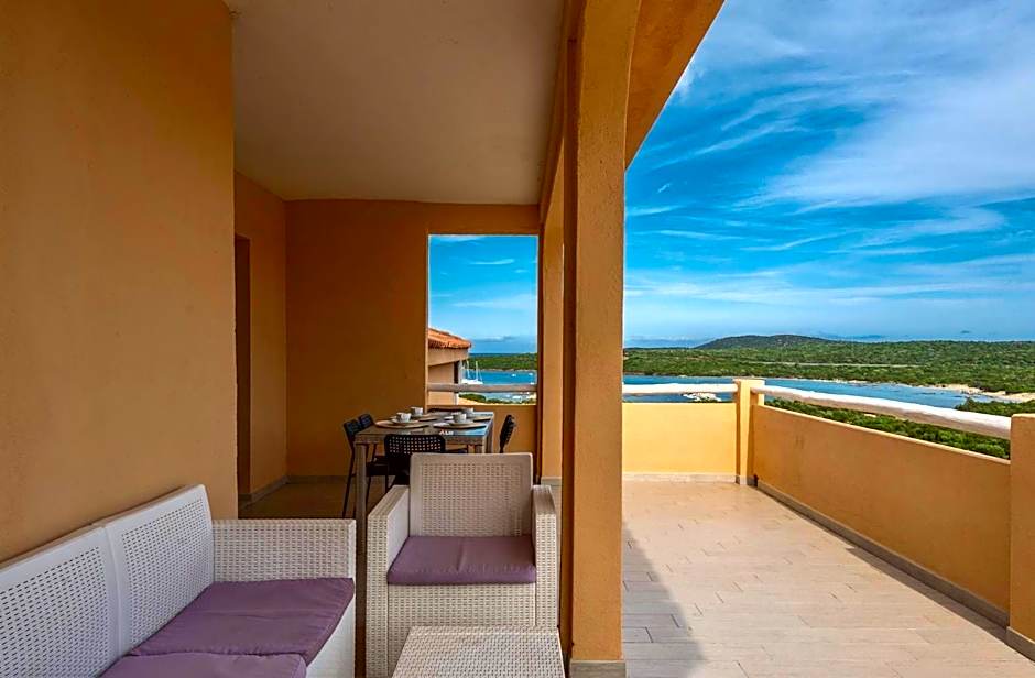 Residence a Golfo di Marinella a 450 mt dal mare