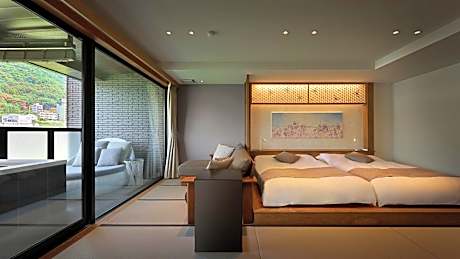 Suite with Balcony
