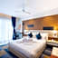 StayBird - B Suite Business Hotel 