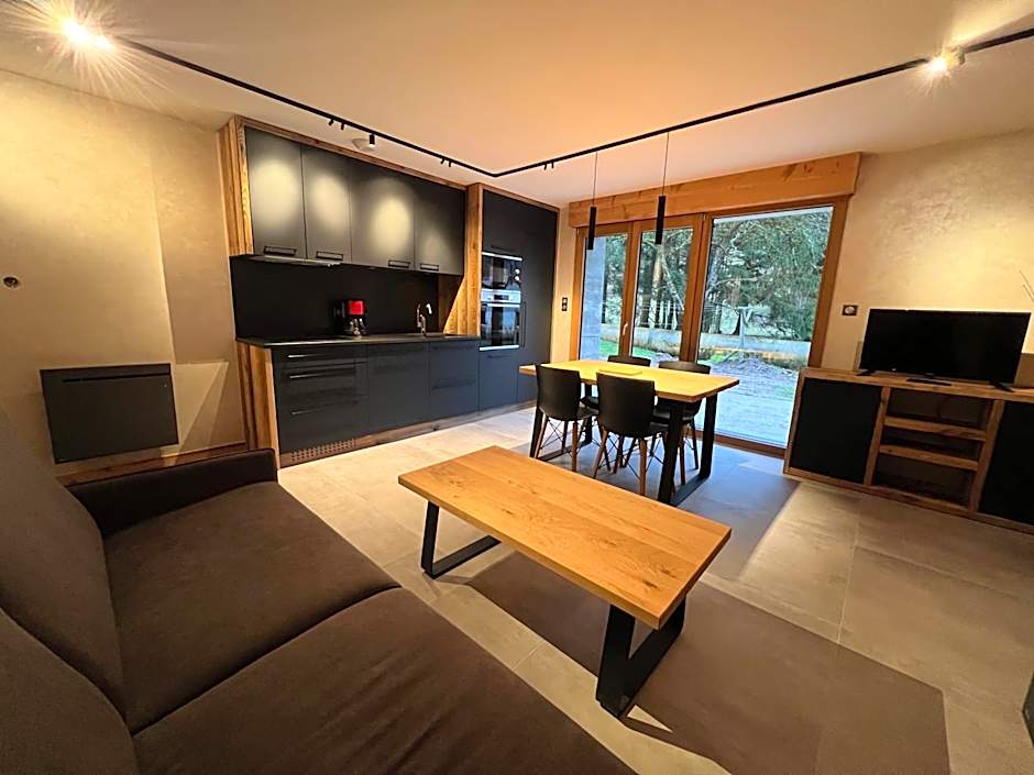 Gite Roche Des Ducs avec Piscine toute l'année, Spa, Sauna, Hammam