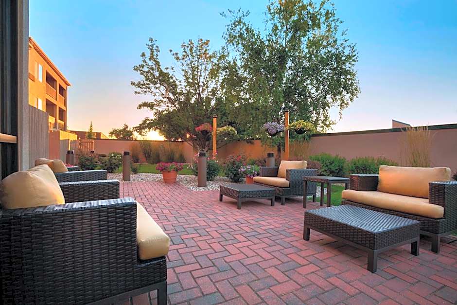 Courtyard by Marriott Champaign