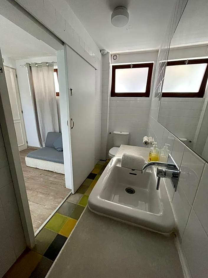 AMAZIGH HOSTEL ensuite Rooms & Dorms with self-catering Kitchen