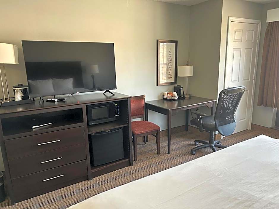 AmericInn by Wyndham Ottumwa