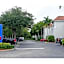 Studio 6 Extended Stay - West Palm Beach, FL