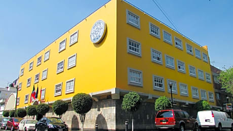 Hotel Mina