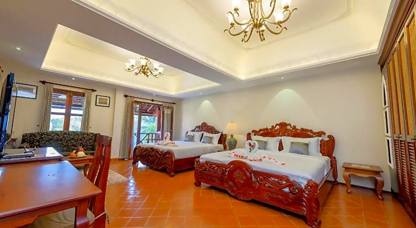 Villa Deux Rivieres Hotel