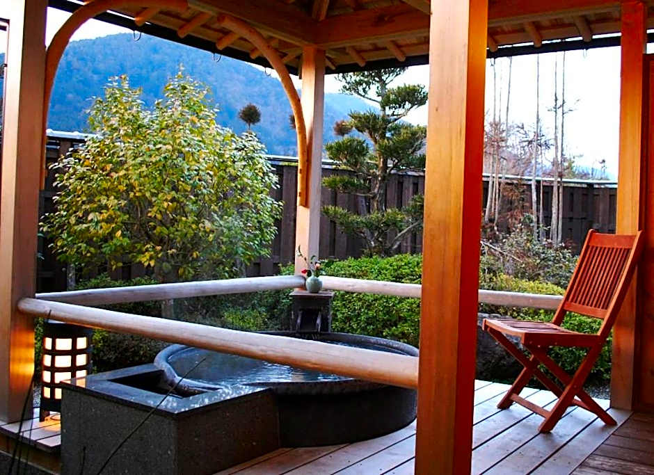 Japanese Ryokan Seryo