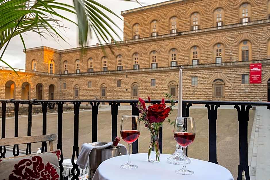 Piazza Pitti Palace - Residenza d'Epoca