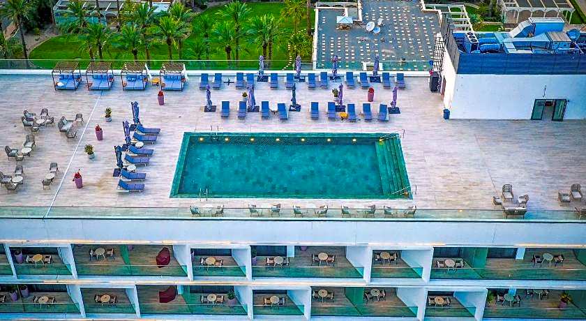 Arabella Beach Hotel Kuwait, Vignette Collection By IHG