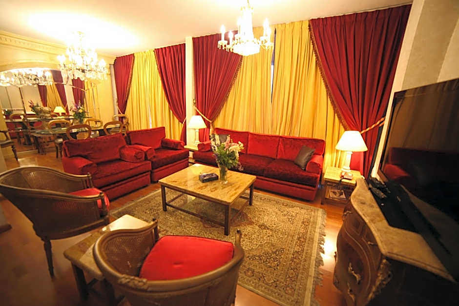 Holiday Home Suites