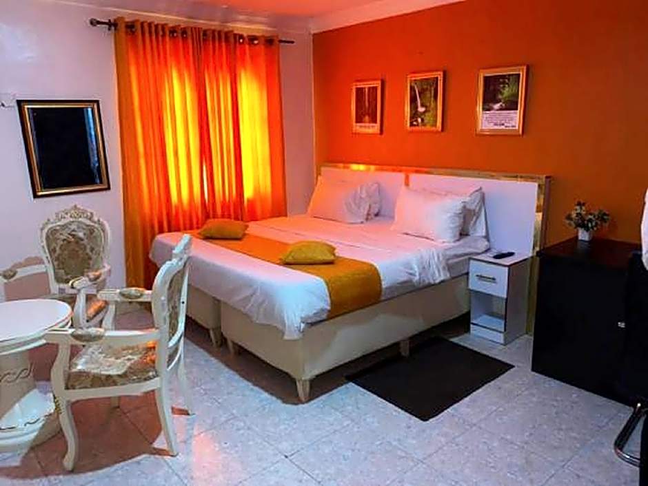 Airport Budget Hotel – Lagos, NY