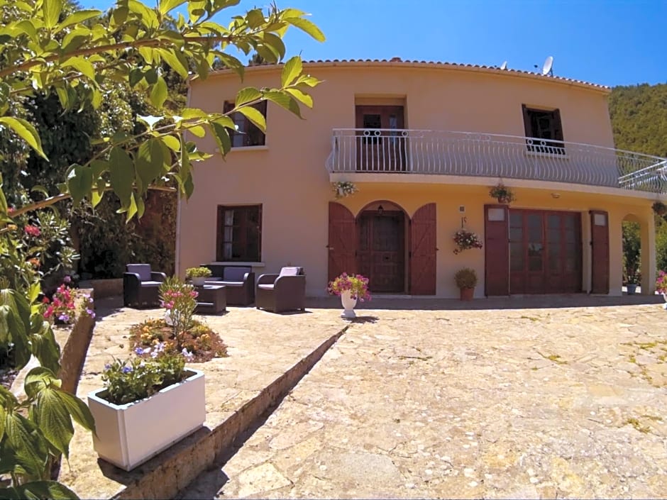 Villa Emmony