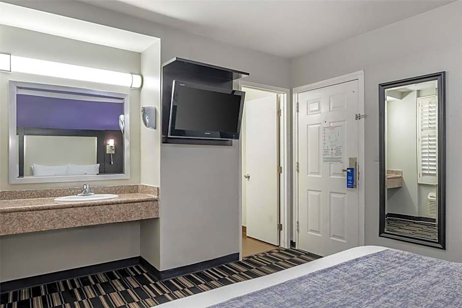 SureStay Hotel by Best Western Beverly Hills West LA
