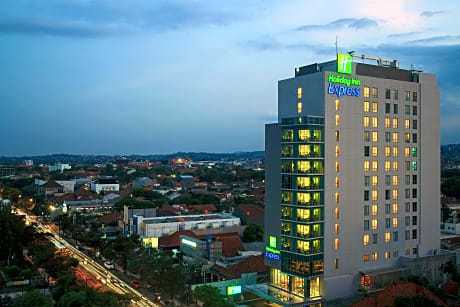Holiday Inn Express Semarang Simpang Lima By IHG