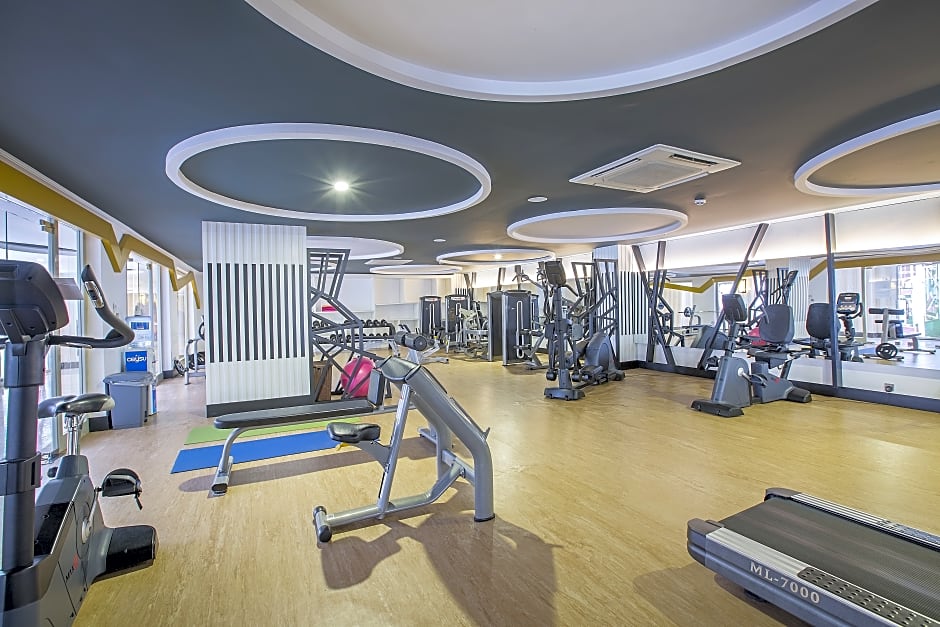 J'Adore Deluxe Hotel & Spa