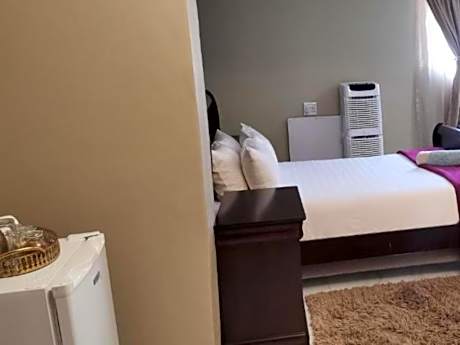 Executive Queen Room