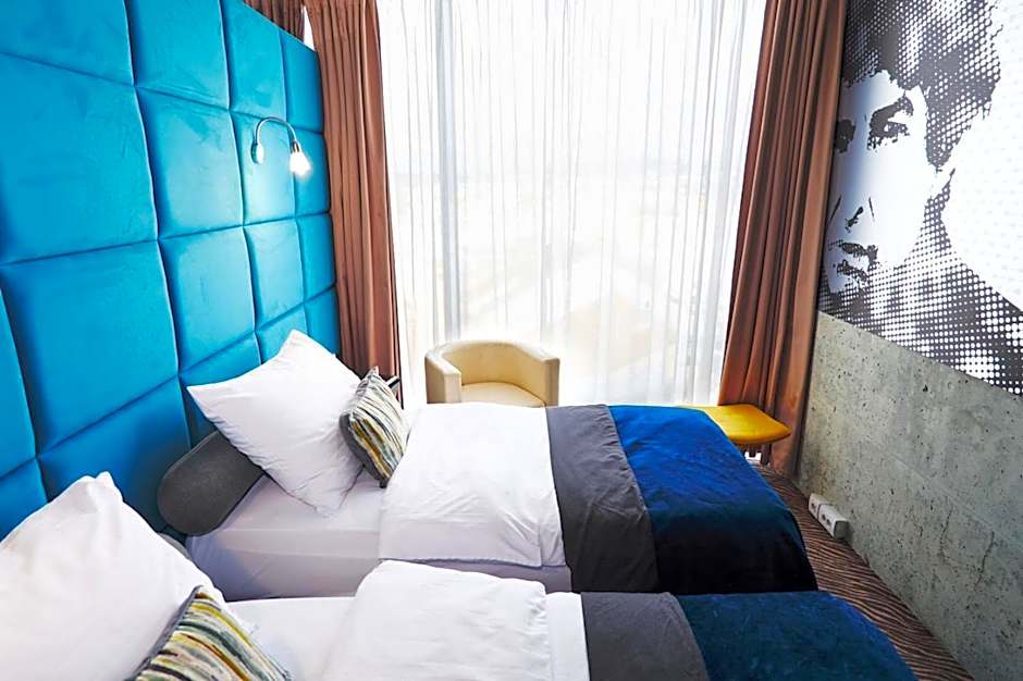 Sono Hotel