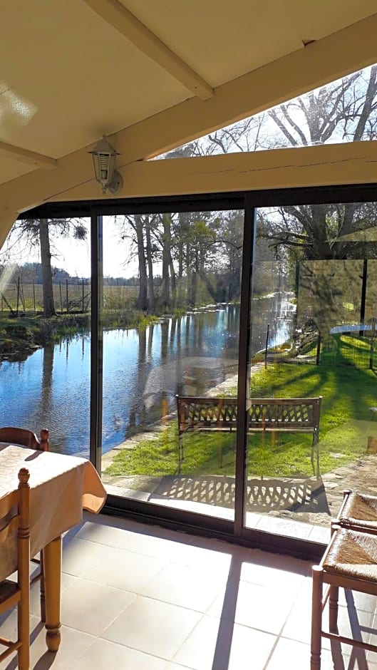 Le Petit Moulin Tournesol BnB