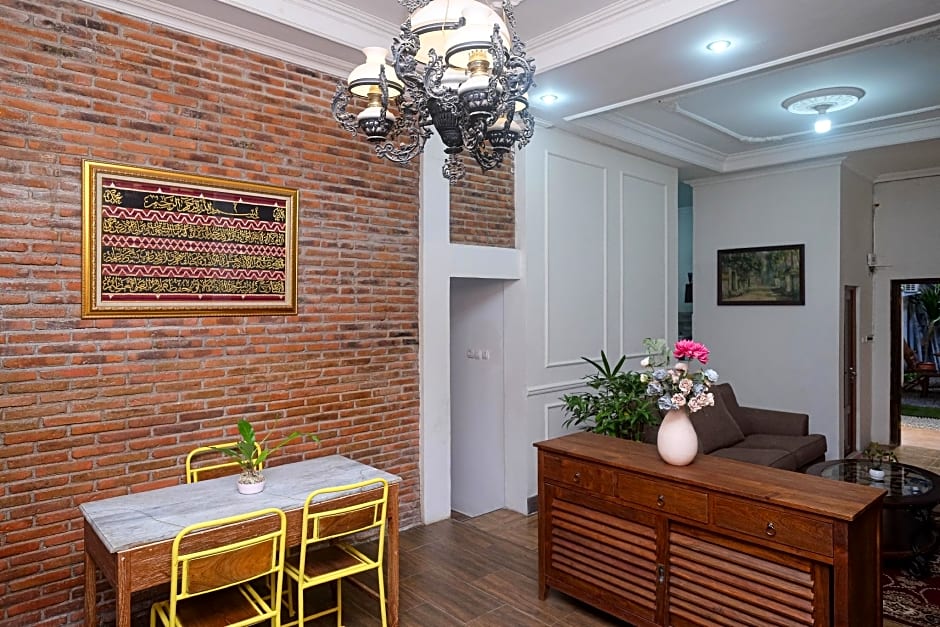 RedDoorz Syariah @ Ndalem Pusponyidro Klaten