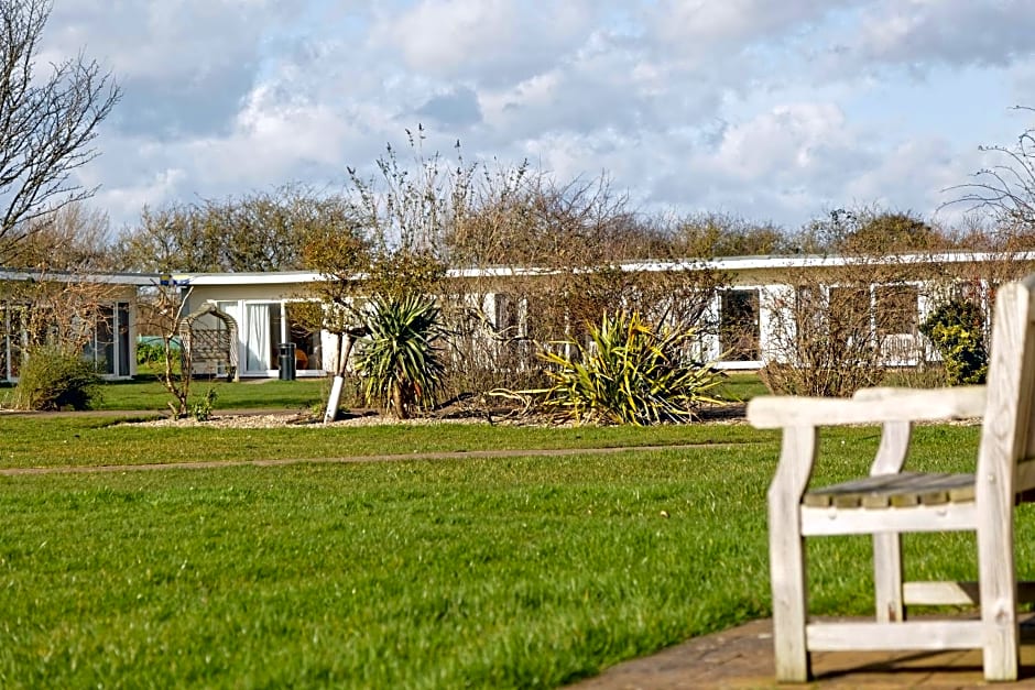 Pakefield Holiday Village - Adults Only