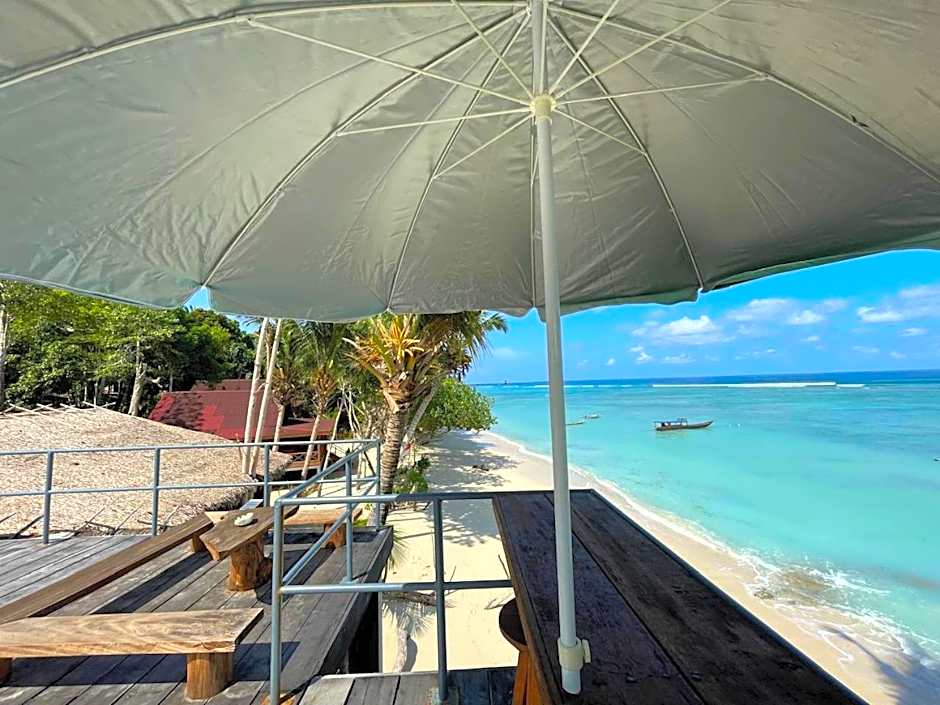 Sunset Surfing Villas Mentawai