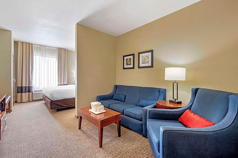 Comfort Inn & Suites