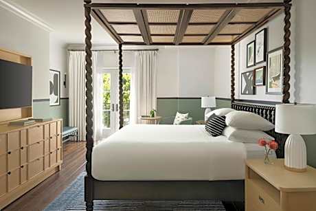 Premium King Room with Juliet Balcony