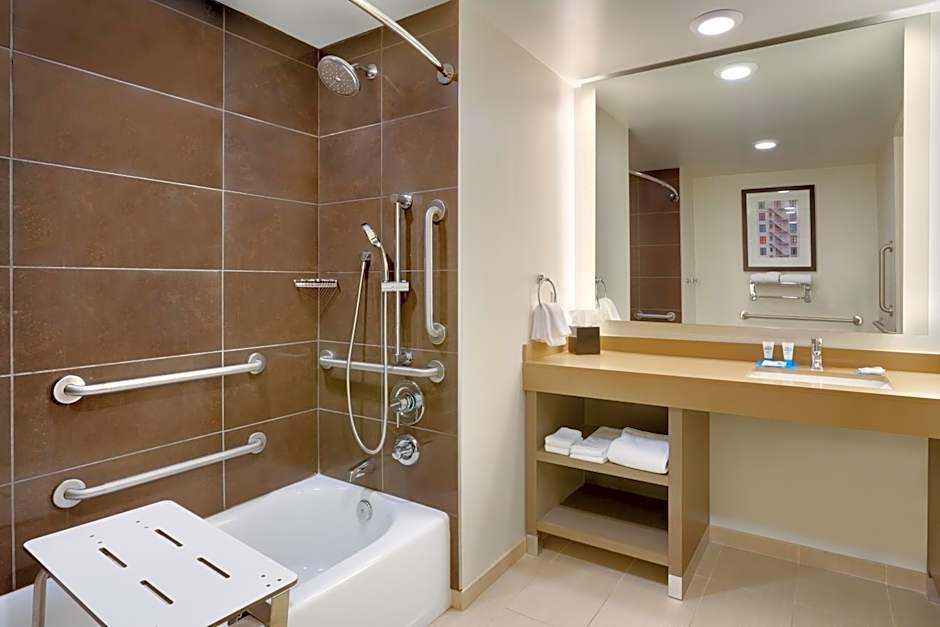 Hyatt House LA - University Medical Center