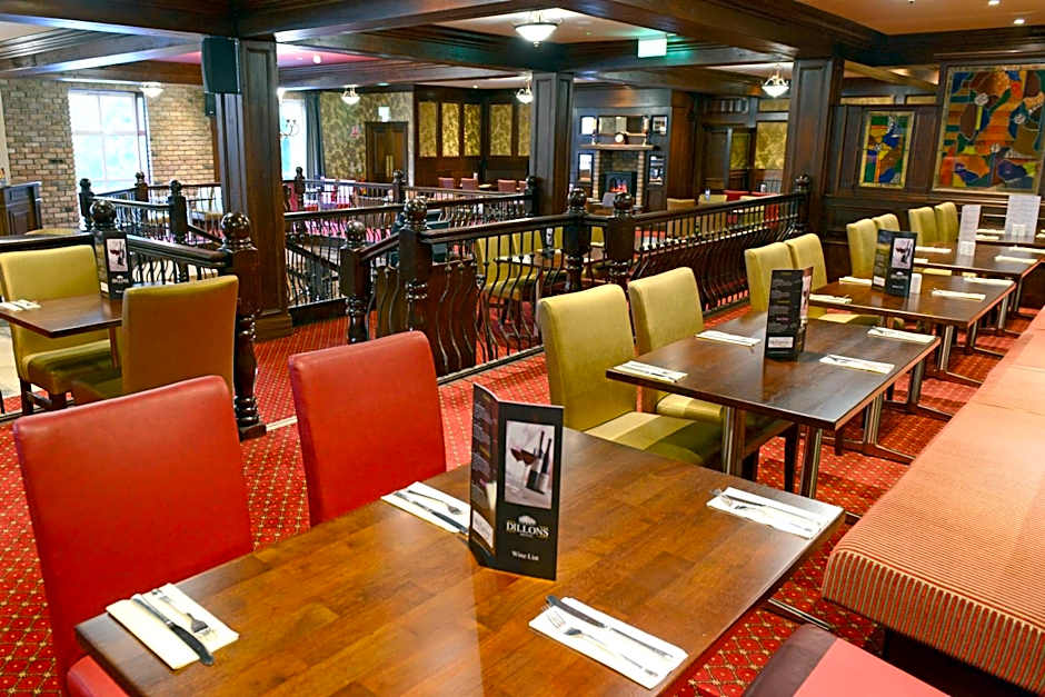 Dillons Hotel