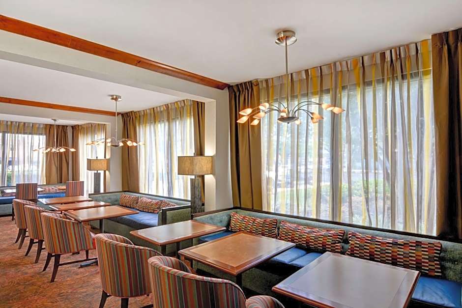 Hampton Inn By Hilton Memphis-Poplar