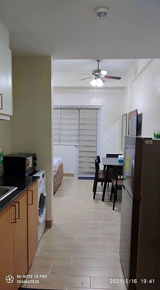 Iloilo Staycation with a Pool, Gym and Playroom