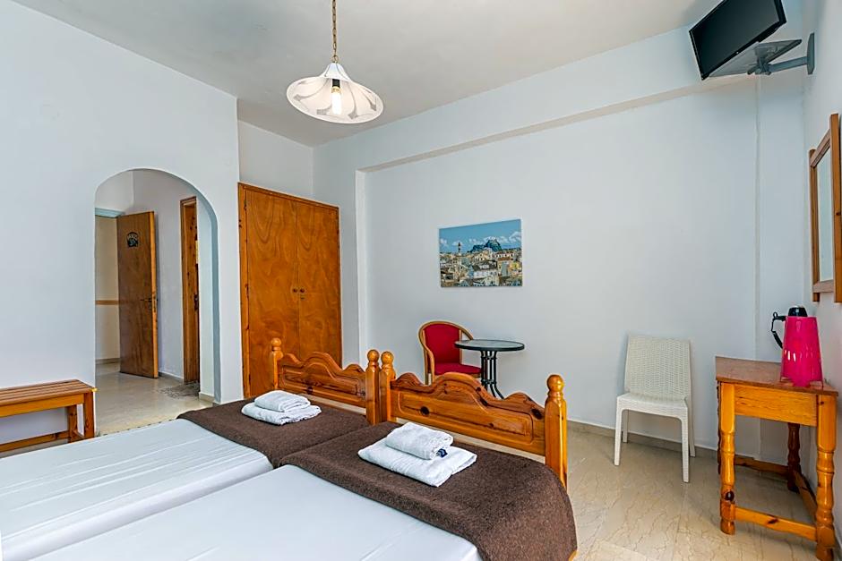 Alexandros Studios by Estia