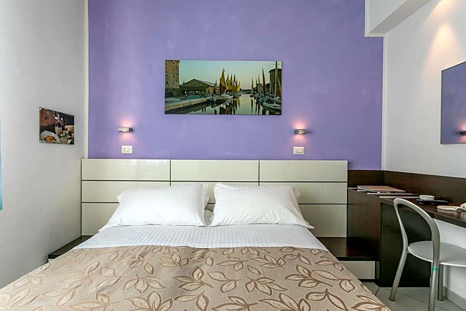 Hotel Baya - in centro, sul mare