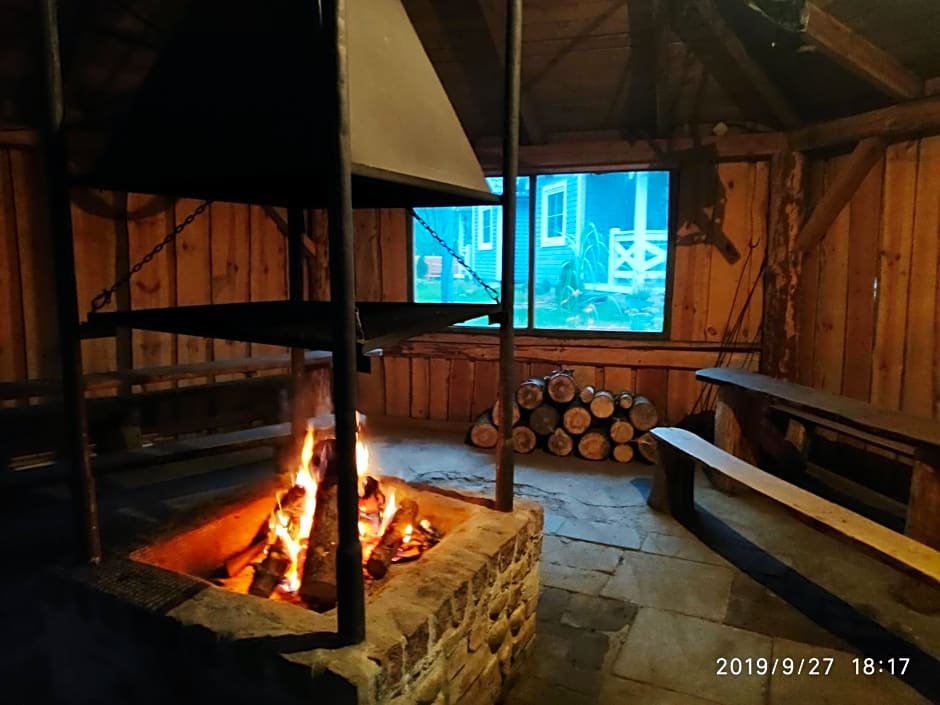 Domki w Dolinie Wieżycy