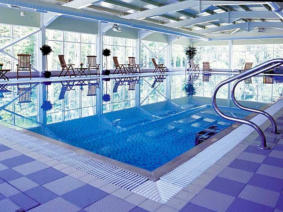 Macdonald Crutherland House