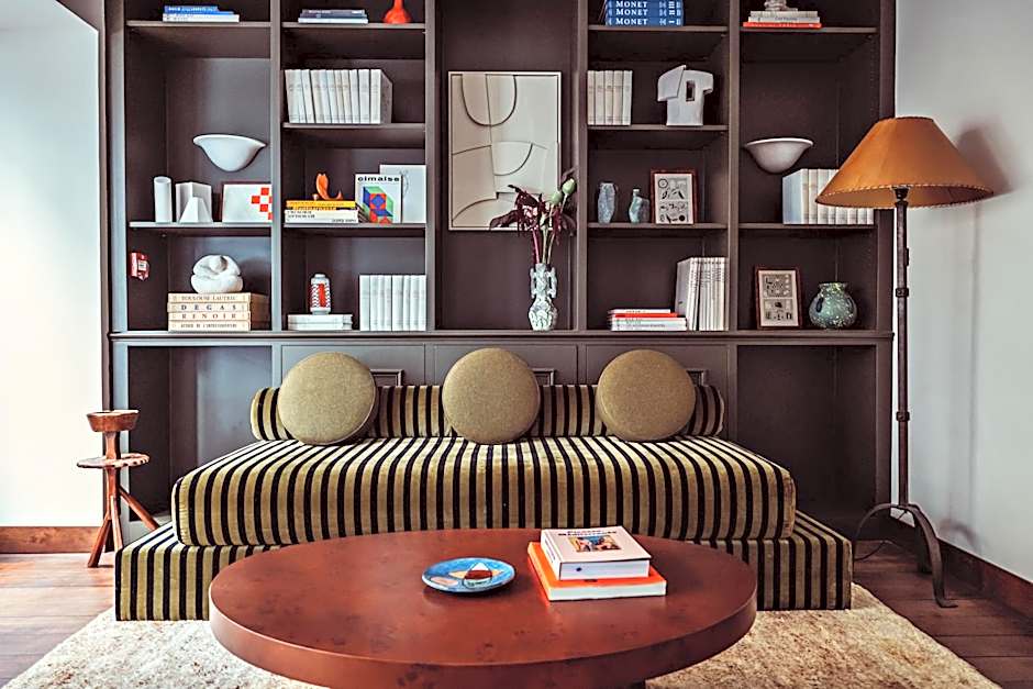 Hôtel des Academies et des Arts