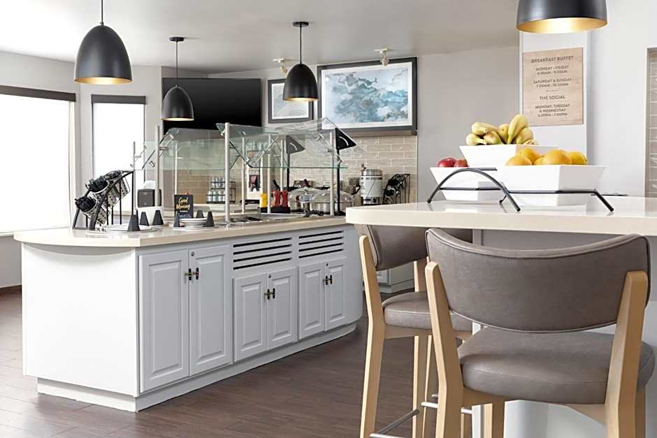 Staybridge Suites Denver- Central Park By IHG