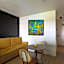 Hotel McCoy - Art, Libations, Pool Society