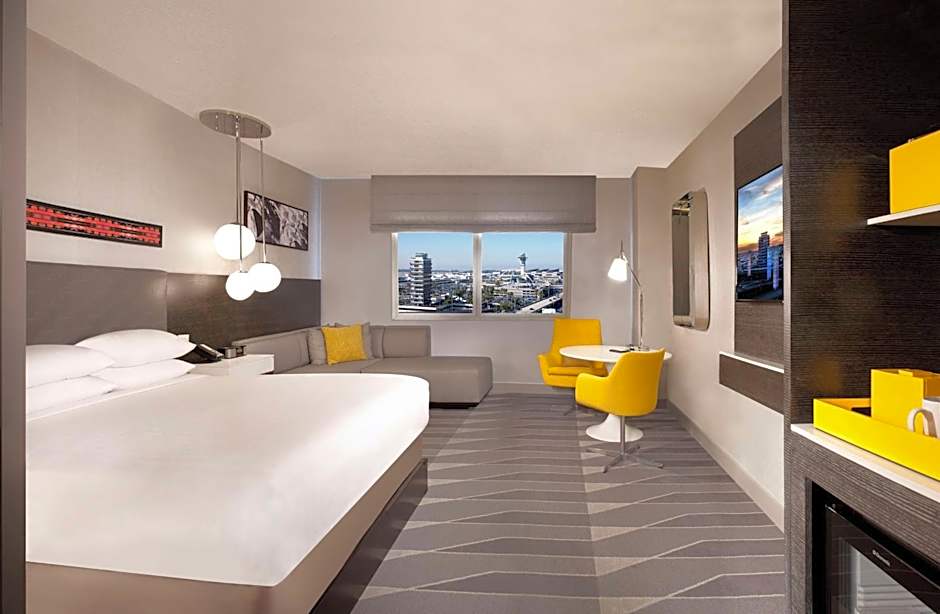 Hyatt Regency Los Angeles International Airport